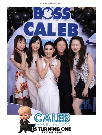 Photobooth ulang tahun di Makassar oleh King Photobooth - birthday photobox kingphotobooth bambuden 2025 | Photobooth Makassar