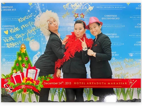 Photobooth corporate event di Makassar oleh King Photobooth - corporate photobooth kingphotobooth aryaduta tahun2013 | Photobooth Makassar